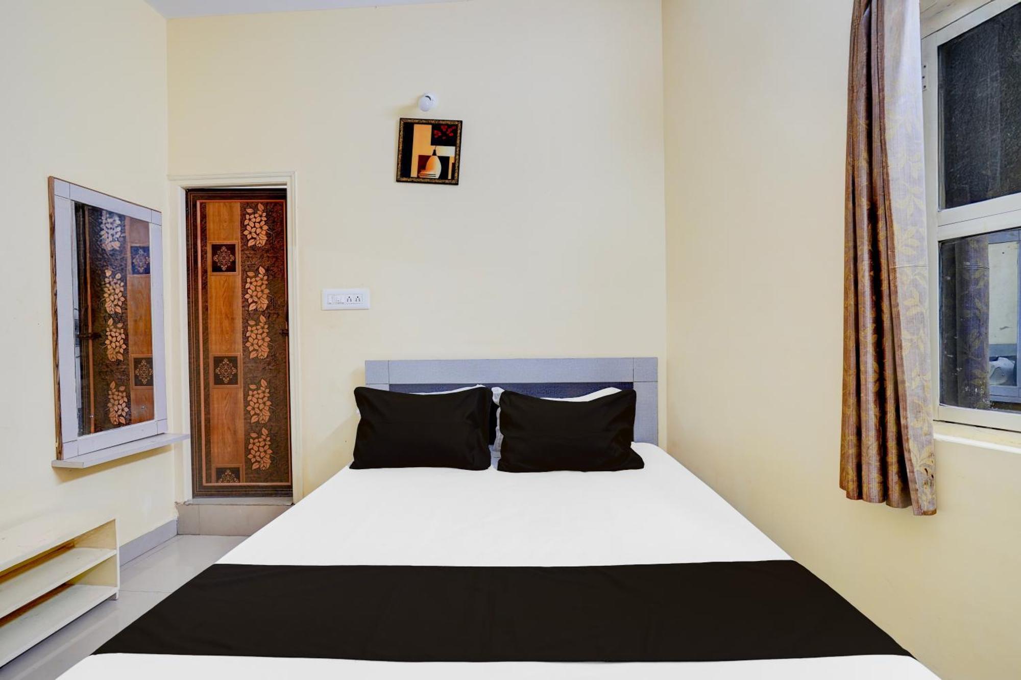Hotel O Bluestar Bangalore Exteriör bild
