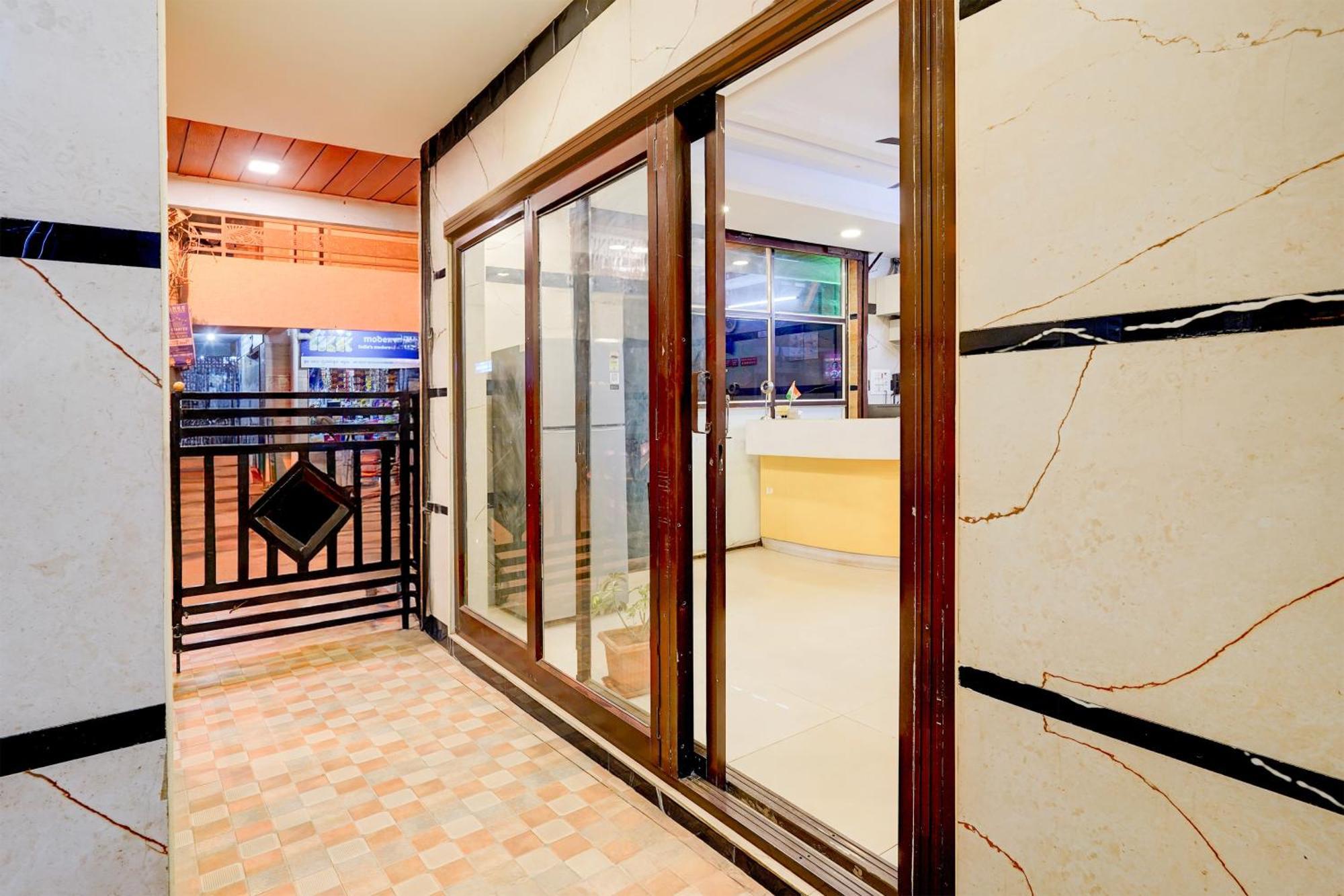 Hotel O Bluestar Bangalore Exteriör bild
